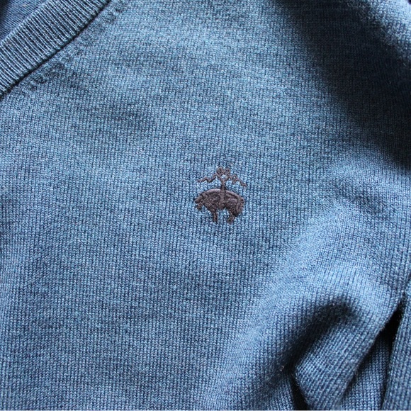 BROOKS BROTHERS Men's Fine Merino Wool V-Neck Sweater - Picture 3 of 4